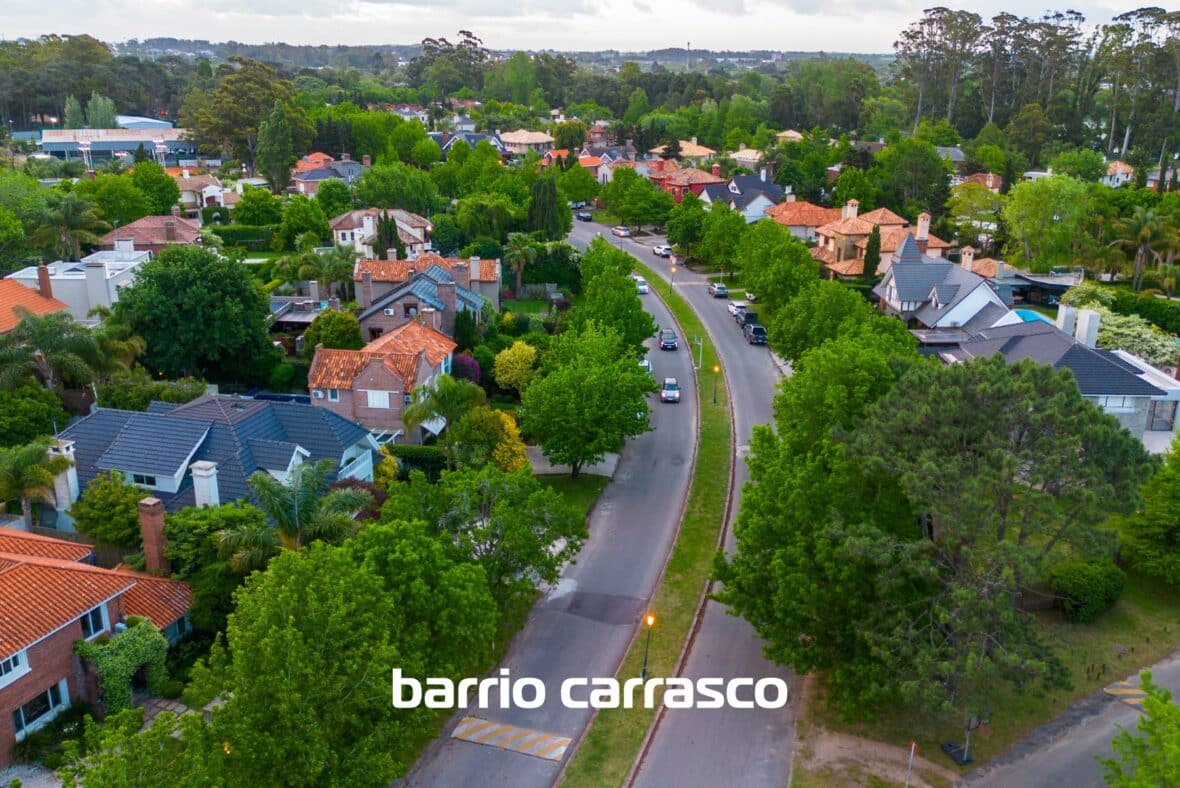 Jardines de Carrasco