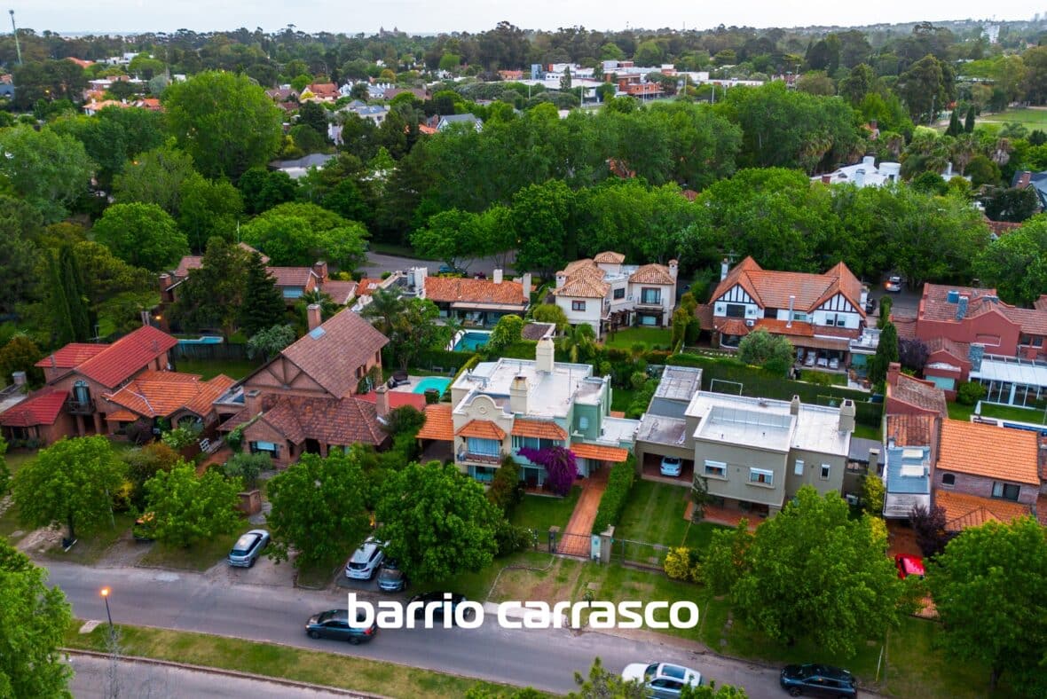 Jardines de Carrasco